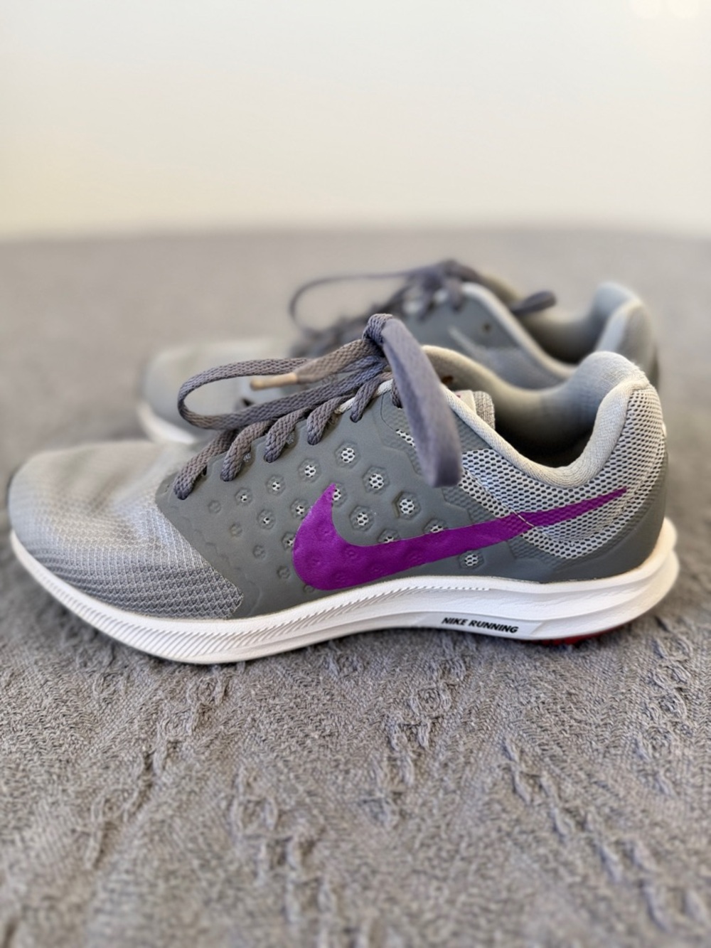 Nike Downshifter 7 Running shoes Size 5 Women